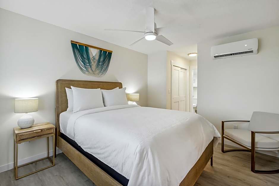 Seahorse Oceanfront Inn