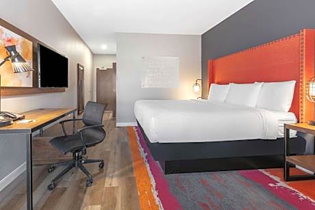 King Room - Non-Smoking