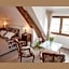Villa Mons