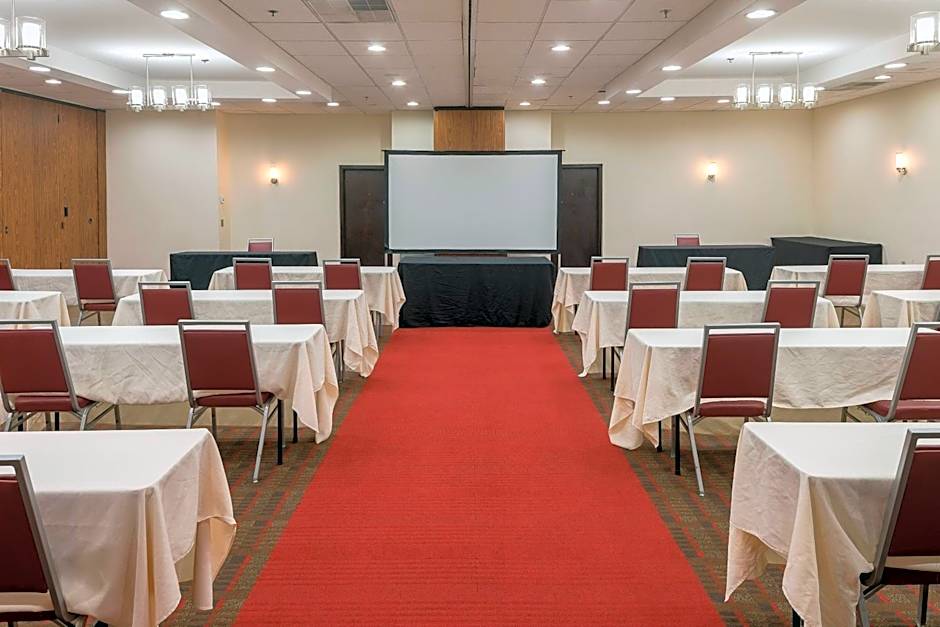 Four Points By Sheraton Asheville Downtown