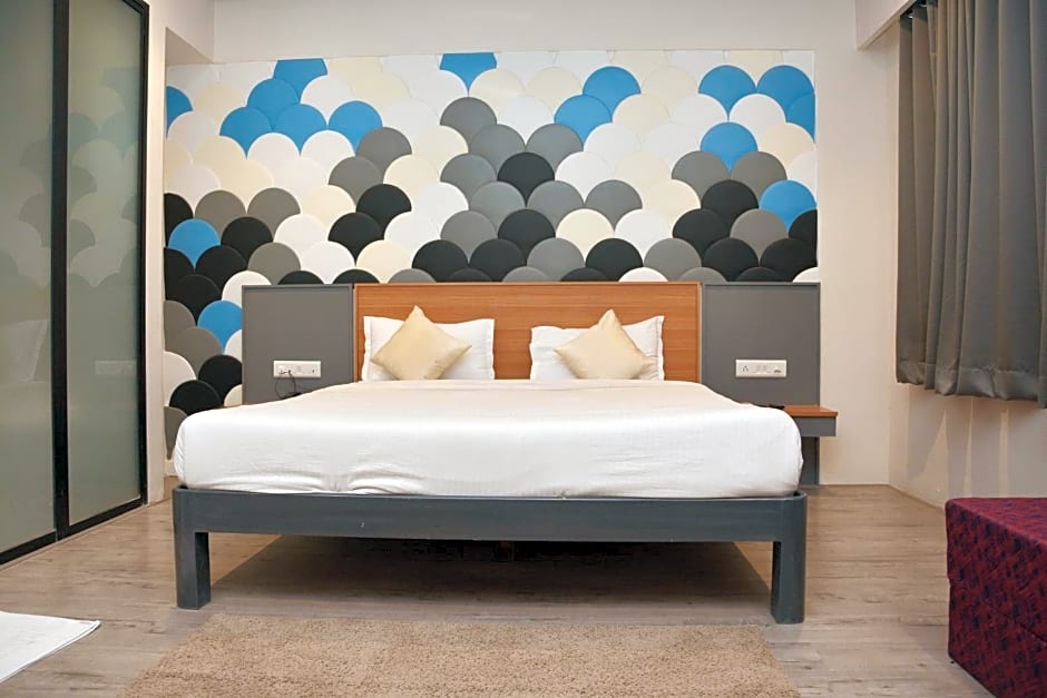 HOTEL SAIPALKHI NIWARA