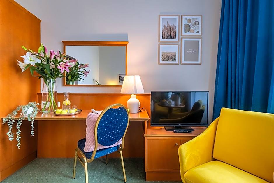 Hotel Sofia by The Railway Station Wroclaw