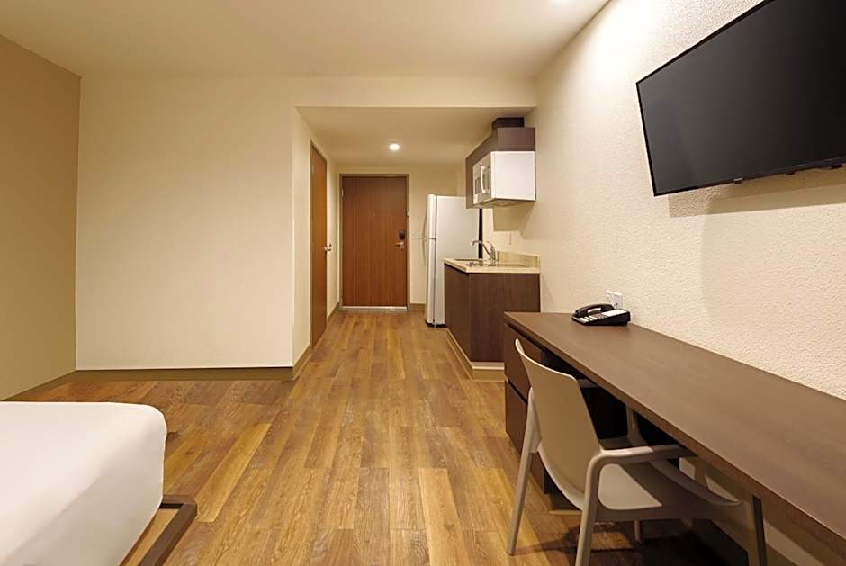 Extended Suites Queretaro Juriquilla