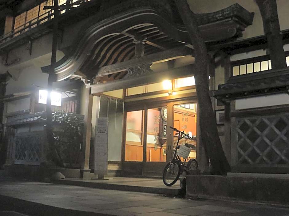 K's House Ito Onsen - Historical Ryokan Hostel