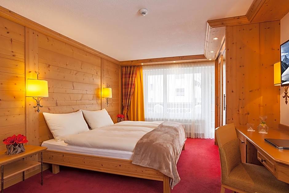 Hotel Holiday