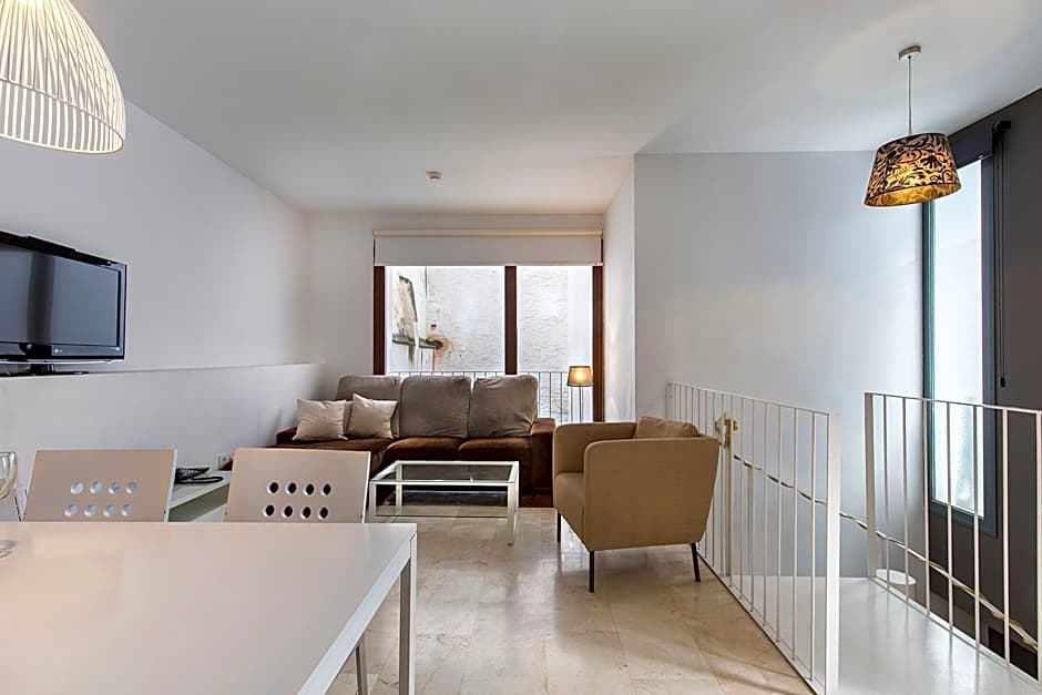 Elvira Suites