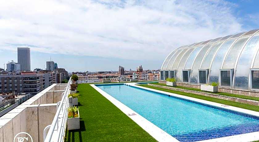 Apartmentos Eurobuilding 2