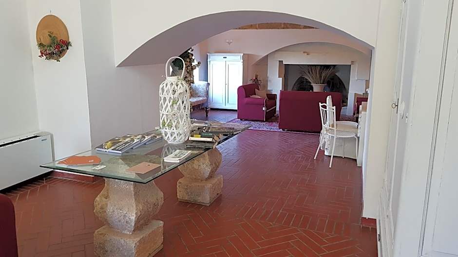 RELAIS MASSERIA CASINA DEI CARI