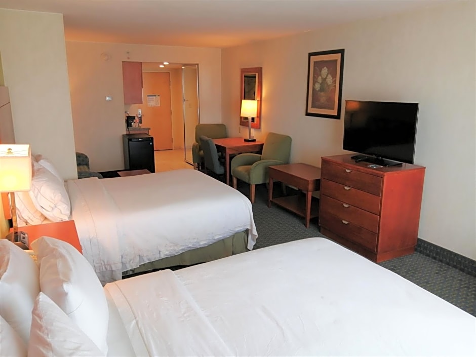 Holiday Inn Express & Suites Toluca Zona Aeropuerto By IHG