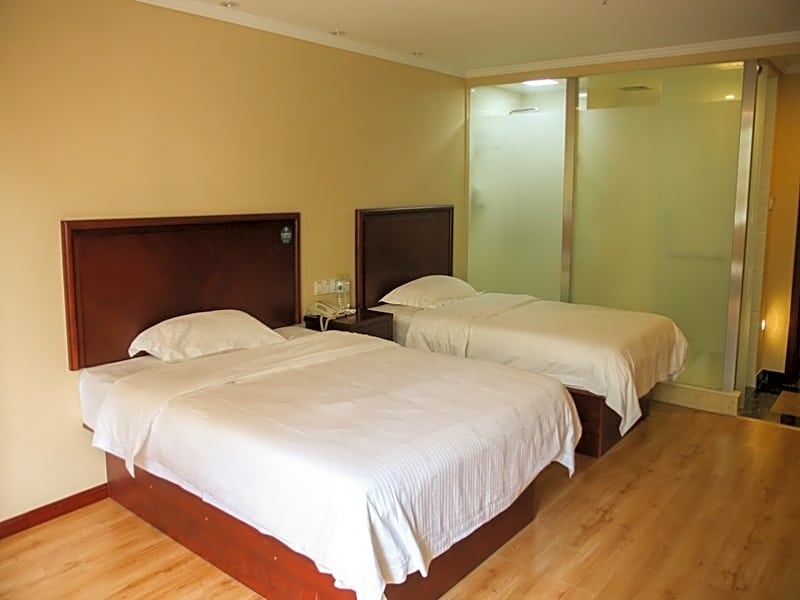 GreenTree Inn Zhenjiang DingMaoQiao Road WoDe Square Express Hotel