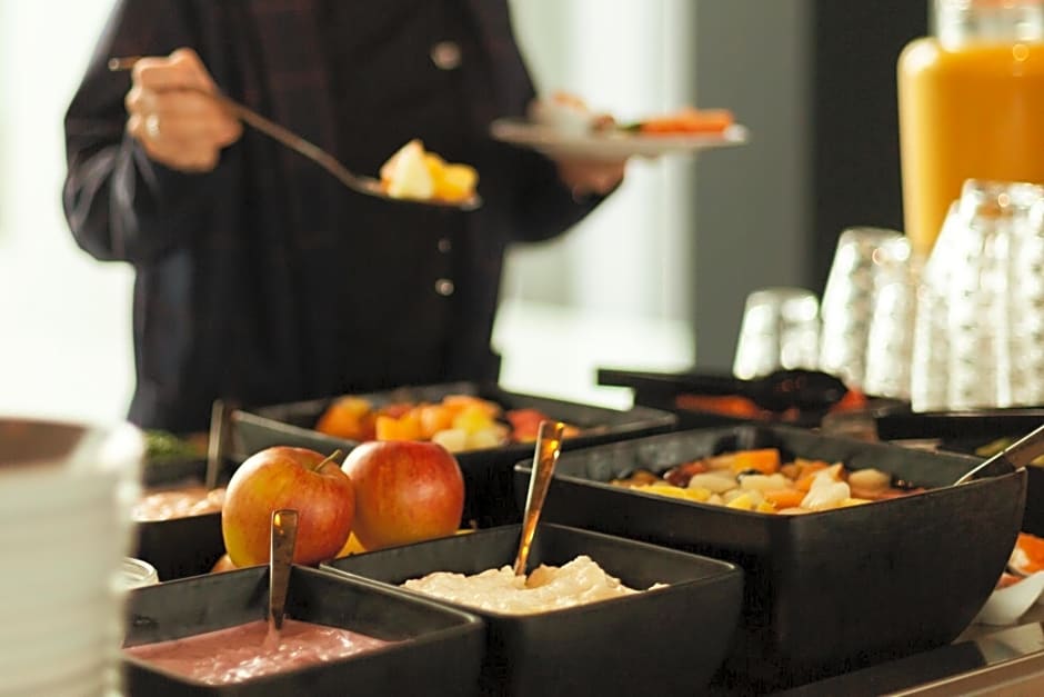 Holiday Inn - the niu, Tab Dusseldorf Main Station By IHG