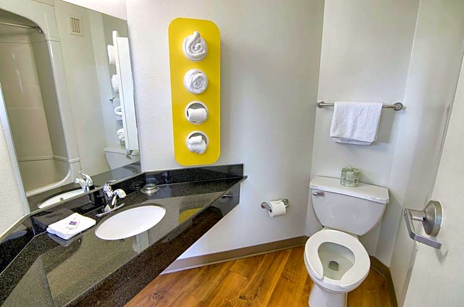 Motel 6-Portsmouth, NH