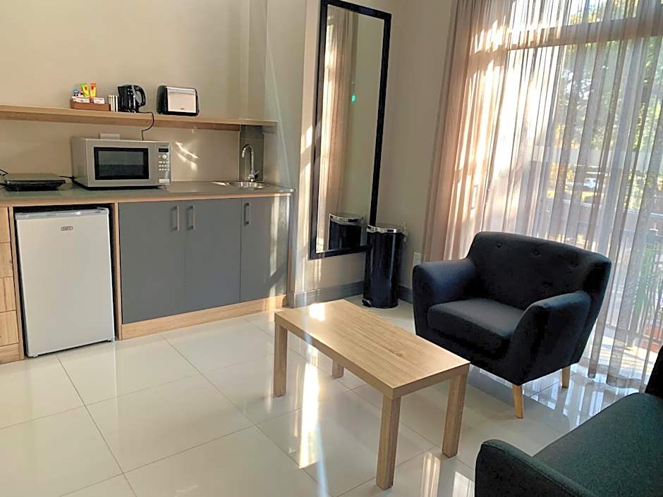 Hotel AT Hatfield Apartments