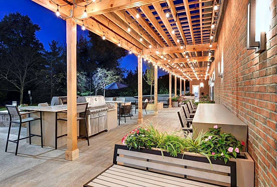 Homewood Suites by Hilton Edison Woodbridge, NJ