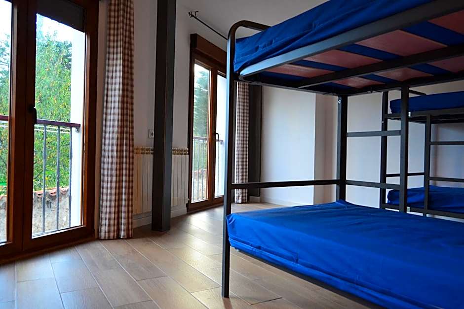 Villa de Salas Alojamientos