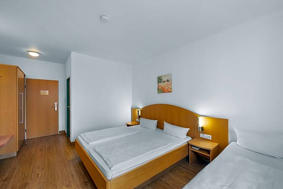 Hotel SunParc - SHUTTLE zum Europa-Park Rust 4km & Rulantica 2km