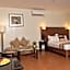 The Pinnacle Hotel and Suites