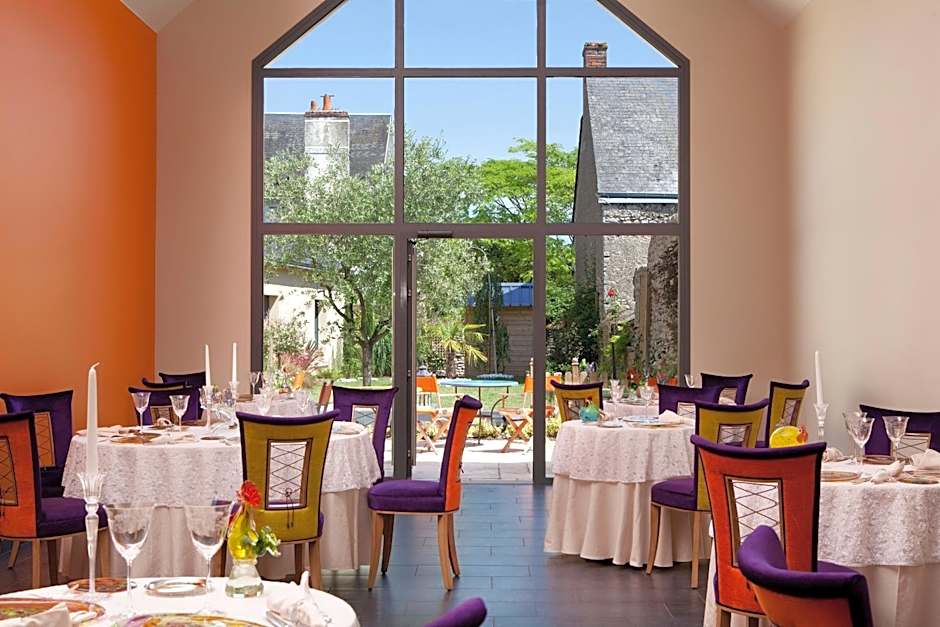 Logis hôtel Ô en Couleur