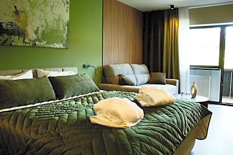 Queen Room with Balcony