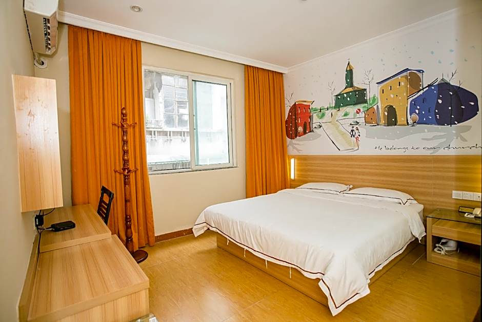 Yimi Hotel (Guangzhou East Lake subway station  Pearl River night tour Terminal)