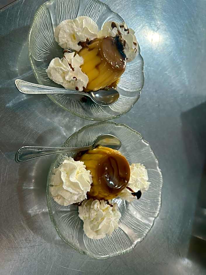 Hostal agripino y Restaurante asiático