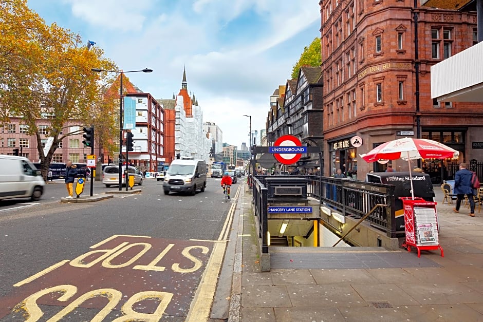 One Bedroom Serviced Apartment in Holborn, Chancery Lane