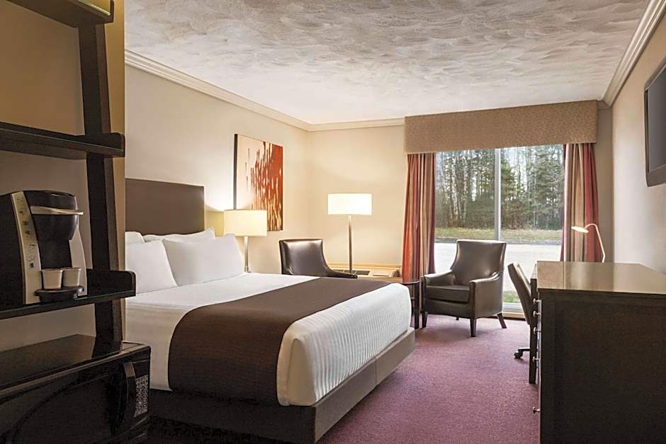 Atlantic Host Hotel, Trademark Collection by Wyndham