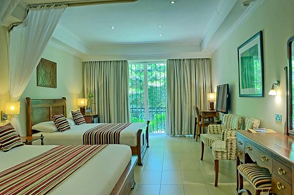 Sovereign Hotel