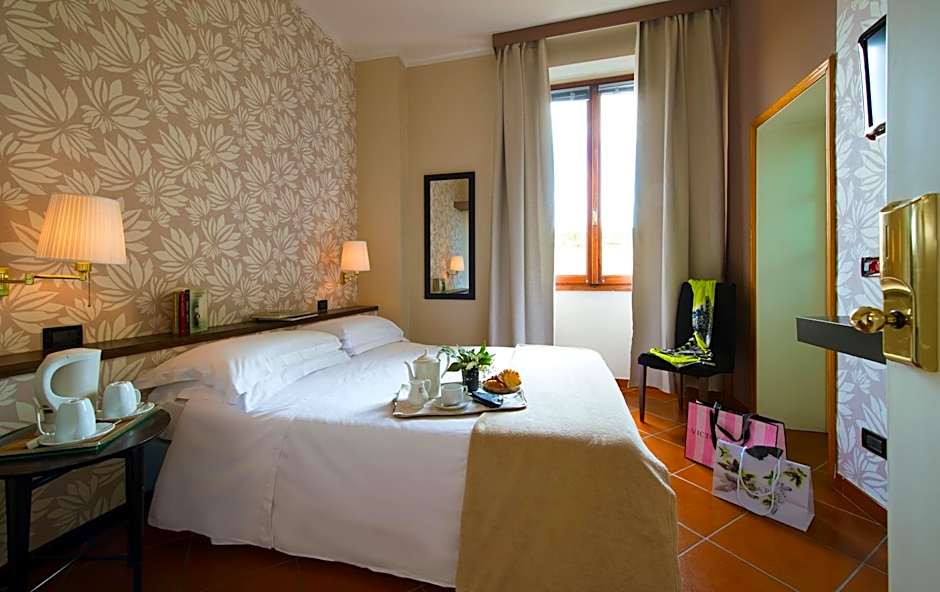 De La Pace- Sure Hotel Collection by Best Western