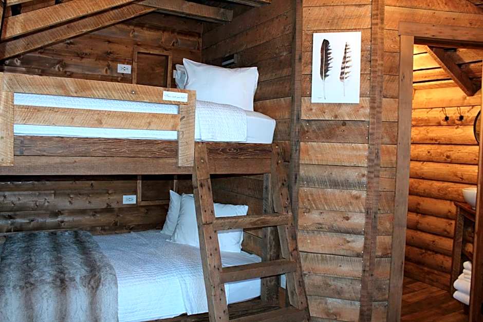 Elkhorn Cabins and Inn