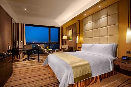 1 King Standard Tuhai Park View