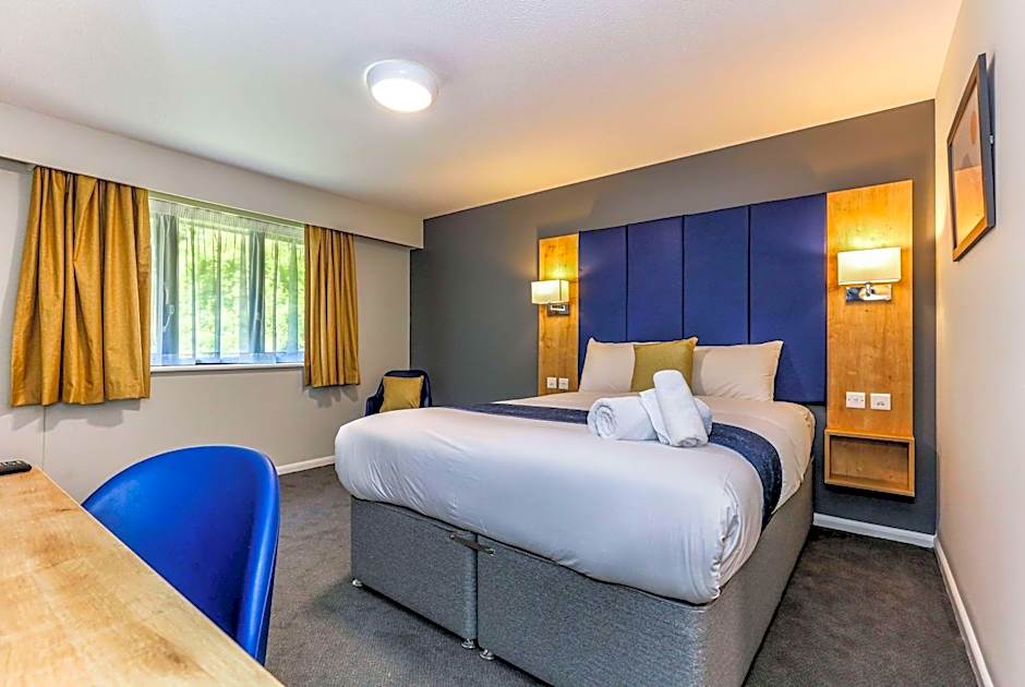 Days Inn by Wyndham Warwick North M40