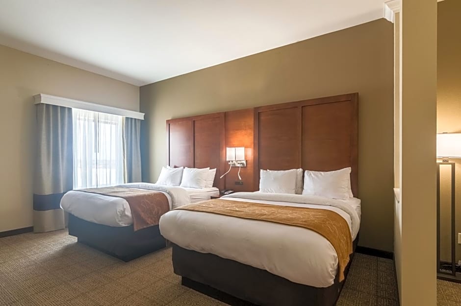 Comfort Suites Meridian and I-40