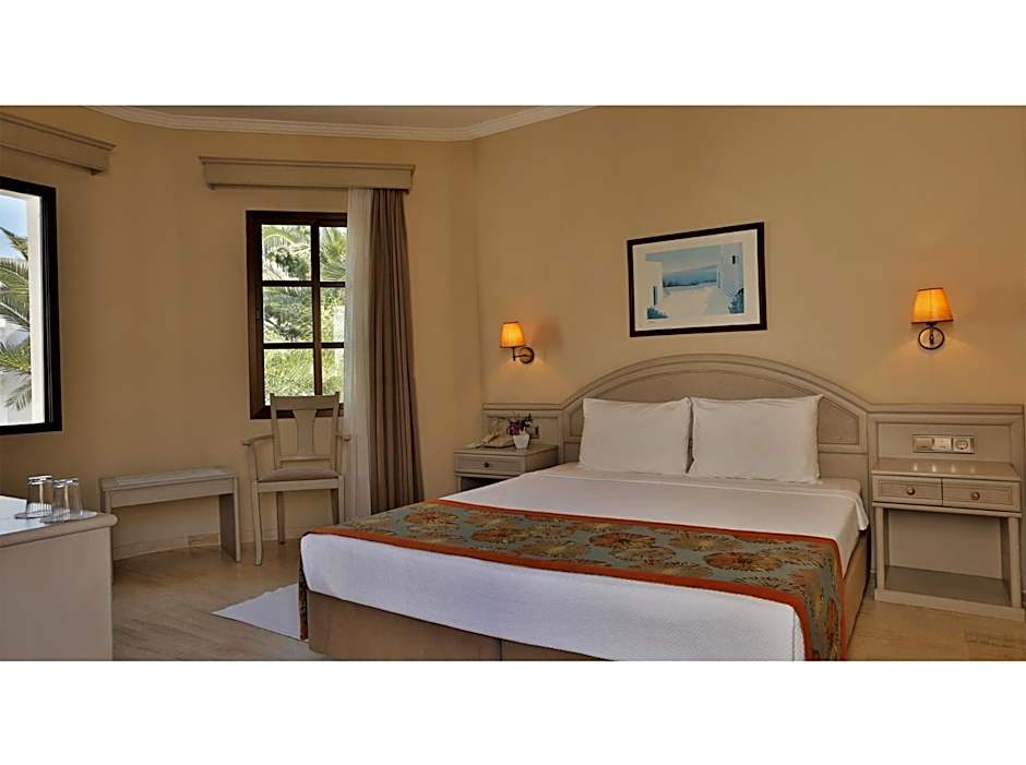 Photo 1 of 9 of Standard 1 Double Bed or 2 Beds
