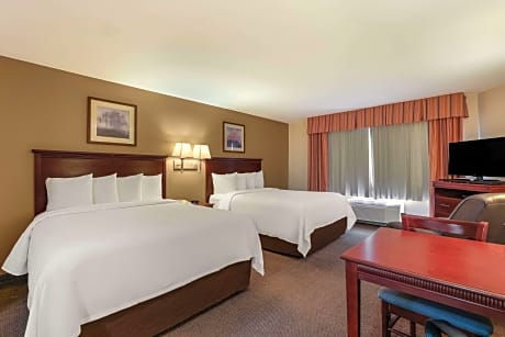 2 Queen Beds, Efficiency, Nonsmoking
