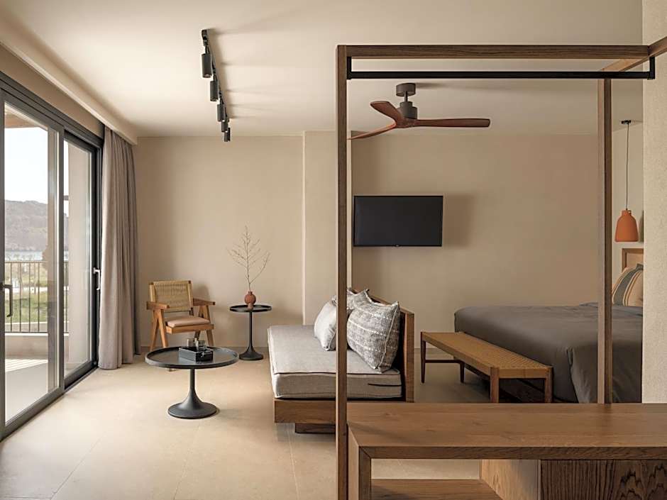 KYMANI Boutique Hotel & Suites