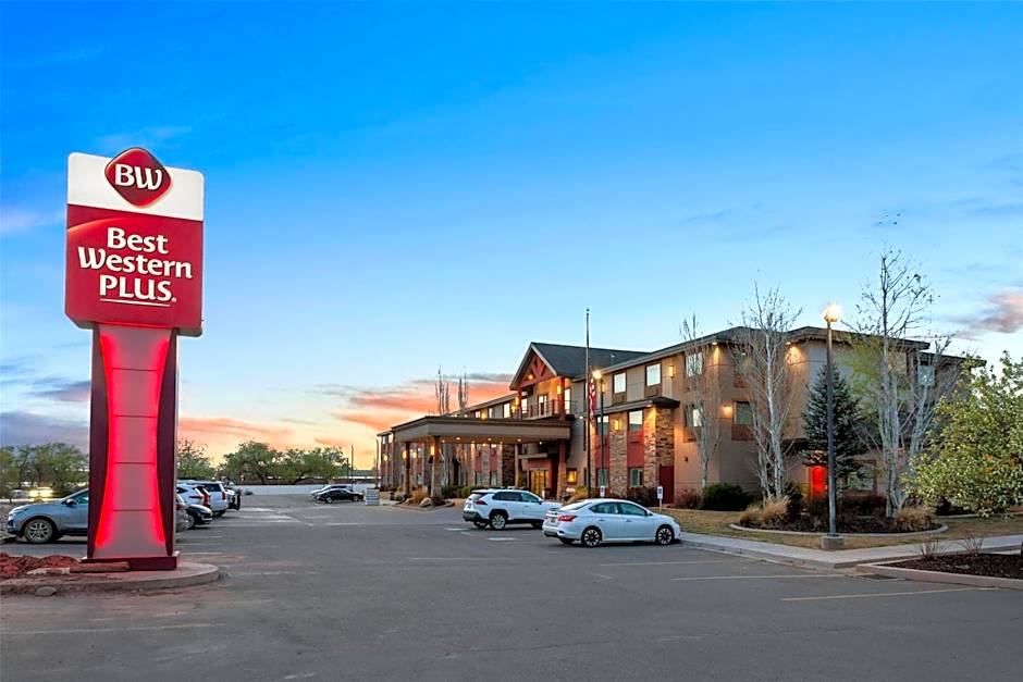 Photo 1 of 50 of Best Western Plus Landmark Hotel