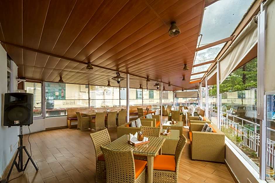 Tripli Hotels M & Resort