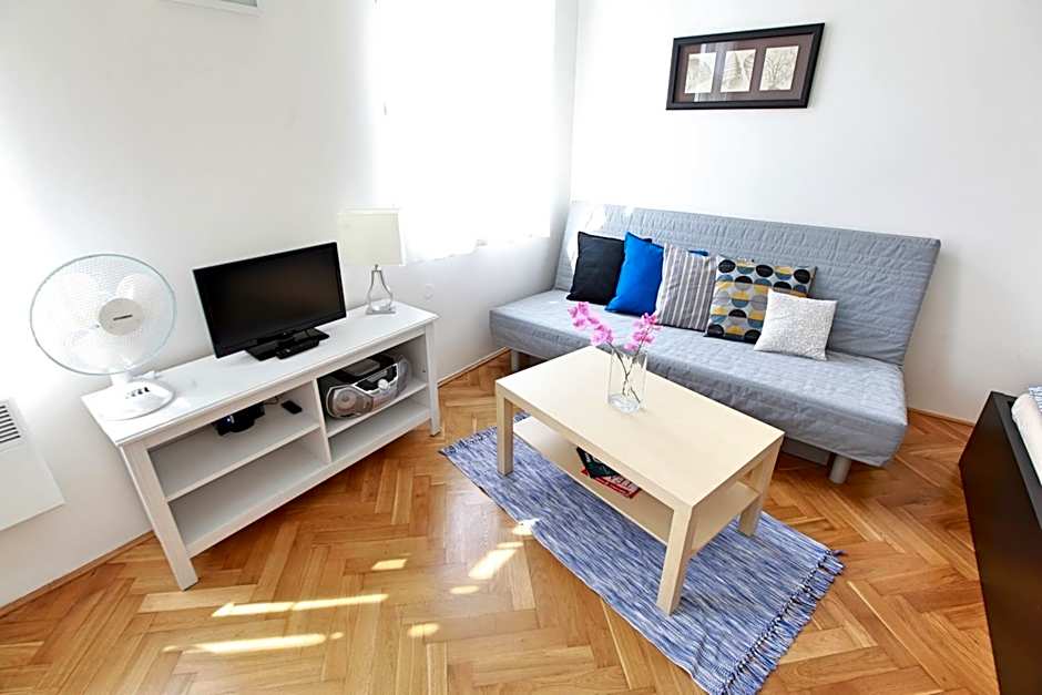 Angel City Aparthotel