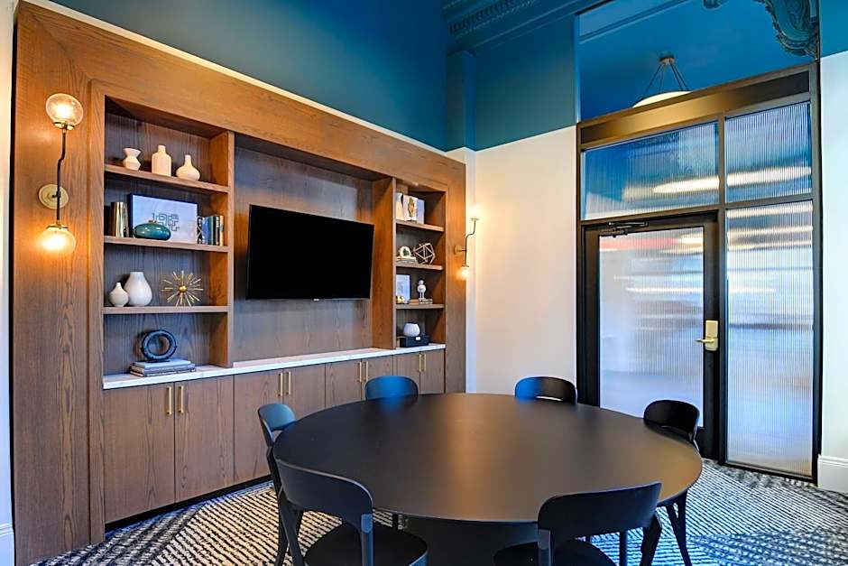 Courtyard by Marriott Cincinnati Downtown 