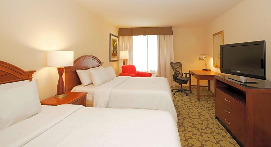 Hilton Garden Inn Virginia Beach Town Center