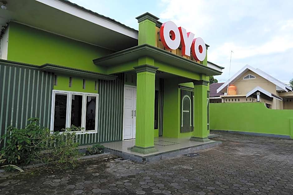 OYO 752 Abz Guest House Syariah