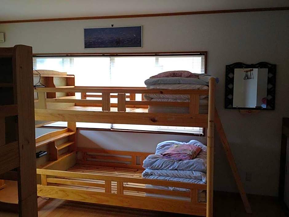 Beppu Yukemuri-no-oka Youth Hostel