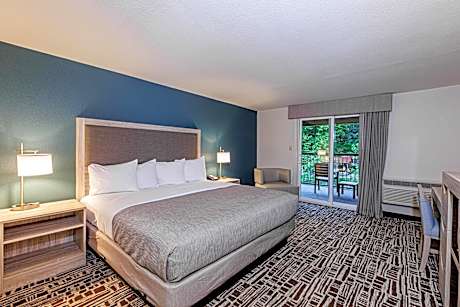 King Room with Balcony