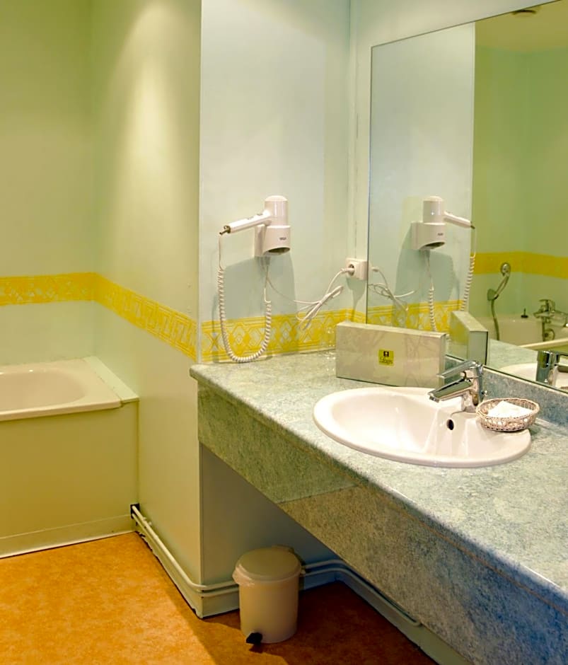 Logis Hotel L'ange Couronne