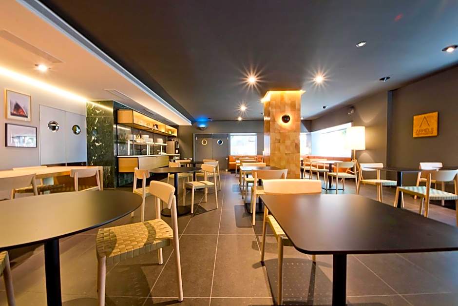 Aparthotel Atenea Valles