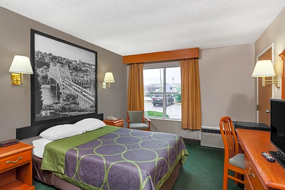 Super 8 by Wyndham Athens