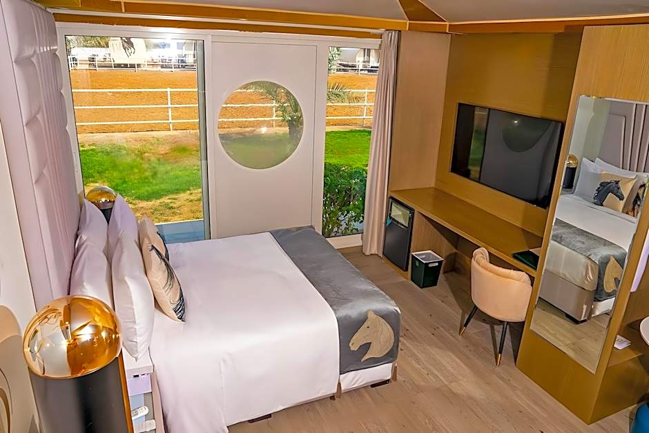 Nirvana Retreat