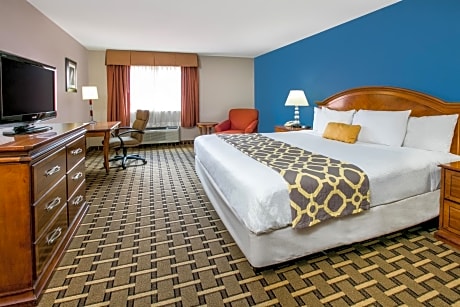 1 King Bed Business Room Non-Smoking