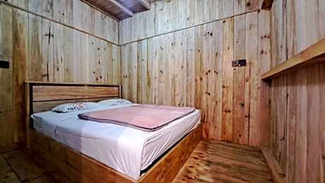 Teras Cabin House